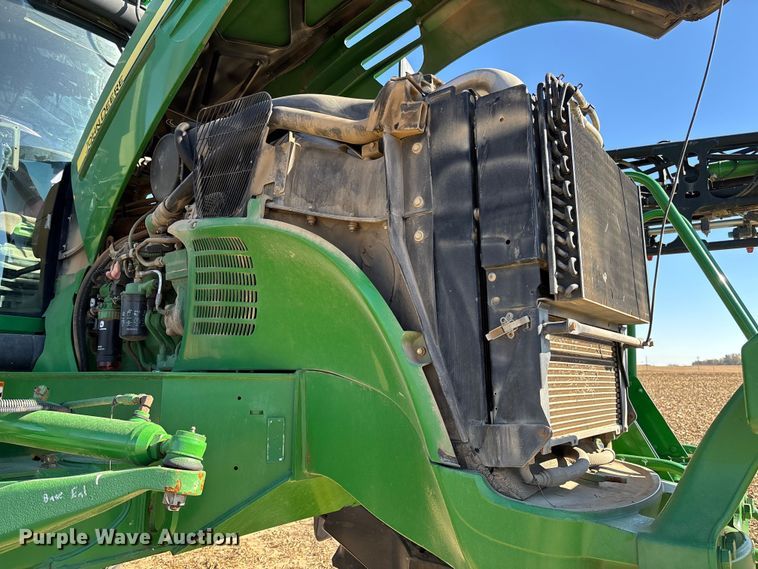 image for item EV3237 2013 John Deere 4830 sprayer