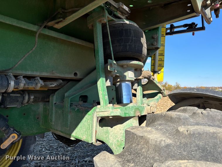 image for item EV3237 2013 John Deere 4830 sprayer