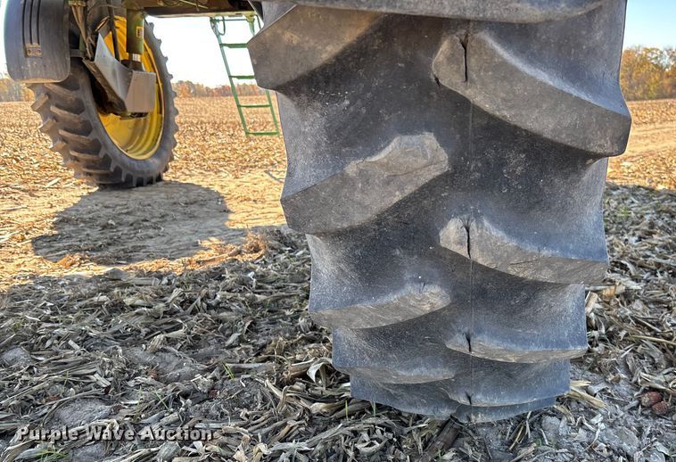 image for item EV3237 2013 John Deere 4830 sprayer