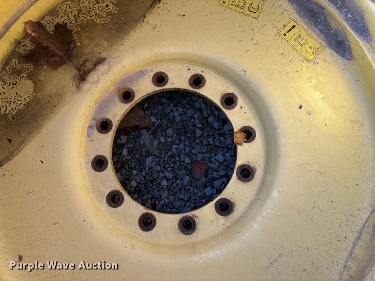 image for item EV3238 (4) flotation tires and wheels