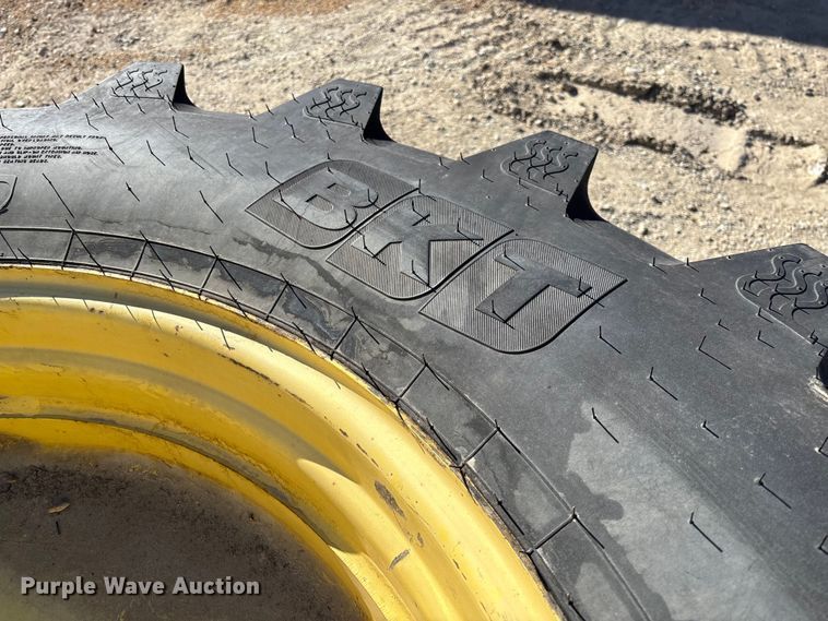 image for item EV3238 (4) flotation tires and wheels