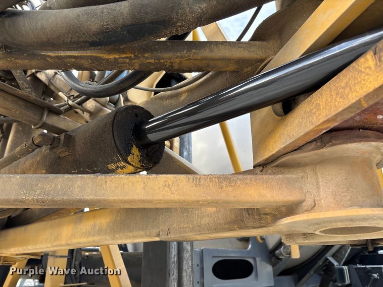 image for item EV3239 2012 Agco Rogator 1300 sprayer