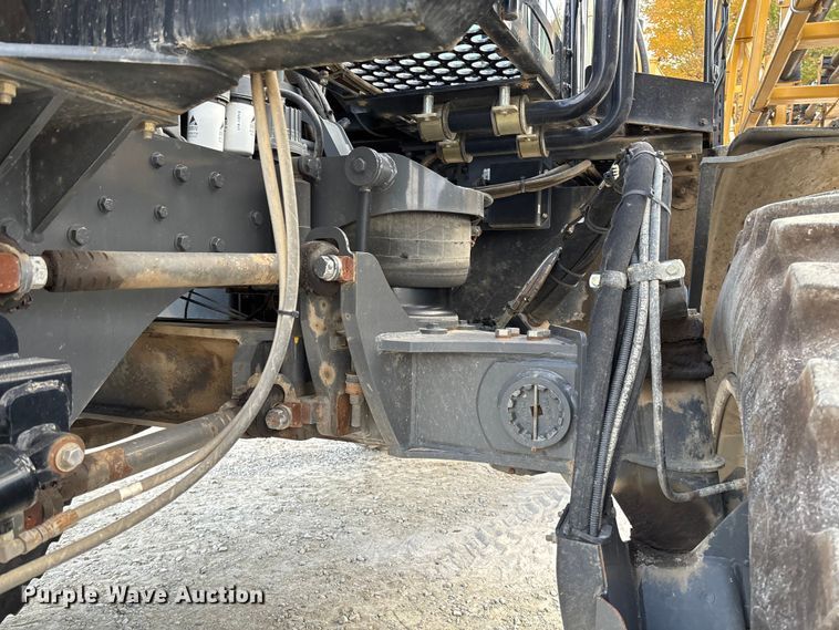 image for item EV3239 2012 Agco Rogator 1300 sprayer