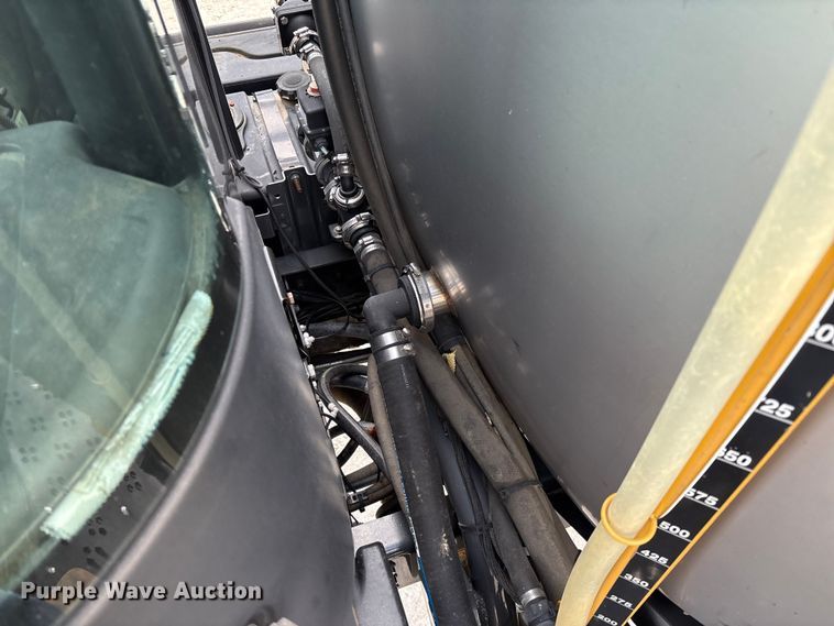 image for item EV3239 2012 Agco Rogator 1300 sprayer