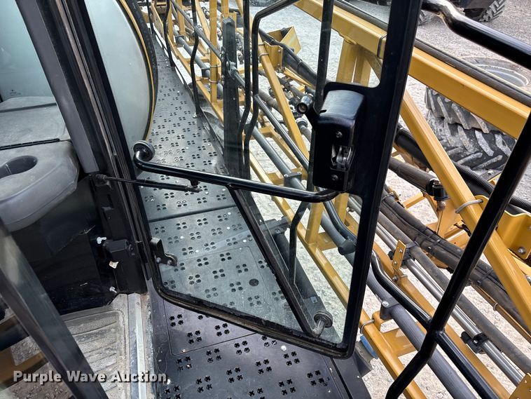 image for item EV3239 2012 Agco Rogator 1300 sprayer