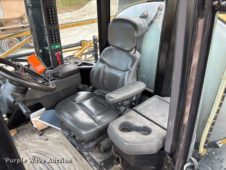 image for item EV3239 2012 Agco Rogator 1300 sprayer