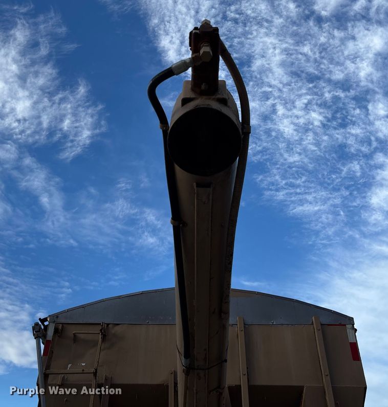 image for item EV3240 1993 Peterbilt 377 Seed Tender Truck