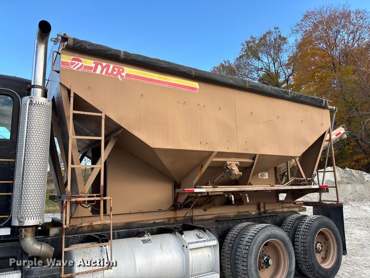 image for item EV3240 1993 Peterbilt 377 Seed Tender Truck