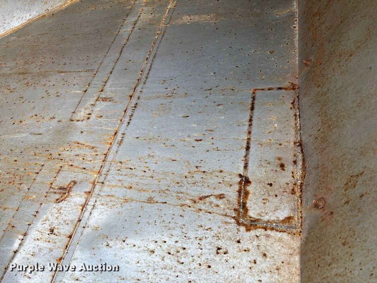 image for item EV3240 1993 Peterbilt 377 Seed Tender Truck