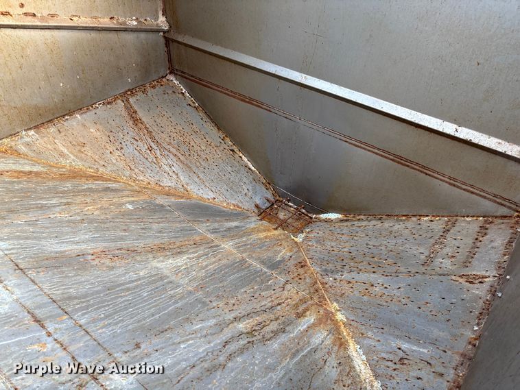 image for item EV3240 1993 Peterbilt 377 Seed Tender Truck