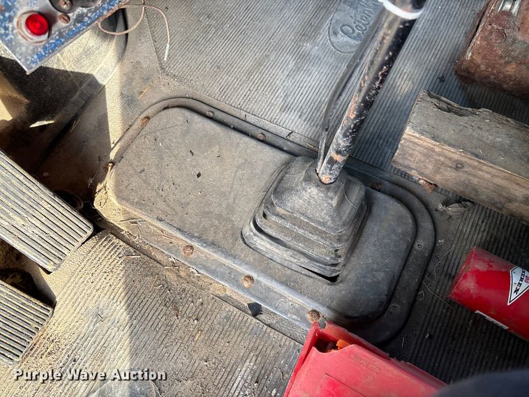 image for item EV3240 1993 Peterbilt 377 Seed Tender Truck