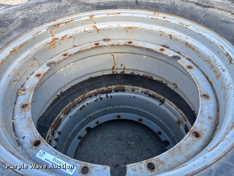 image for item EV3241 (4) BKT 650/65R38 Agri Max RT 657 flotation tires and wheels