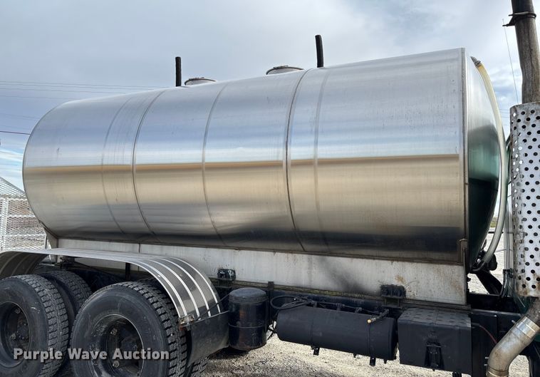 image for item EV3242 1987 International F-1954 tank truck