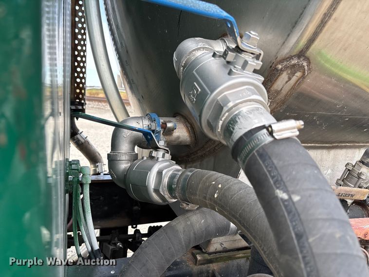 image for item EV3242 1987 International F-1954 tank truck