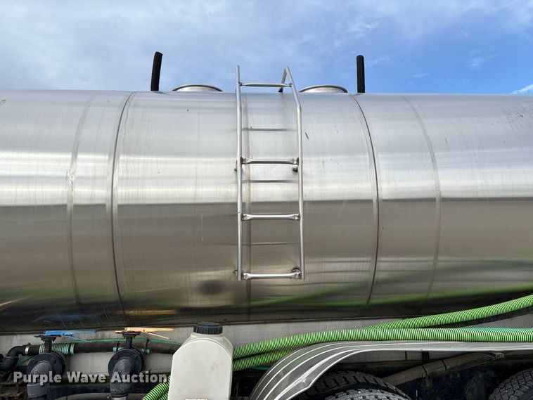 image for item EV3242 1987 International F-1954 tank truck