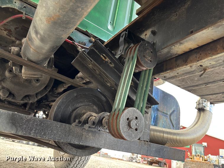 image for item EV3242 1987 International F-1954 tank truck