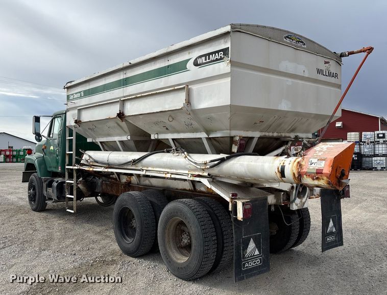 image for item EV3243 1989 International F-2654 fertilizer delivery truck