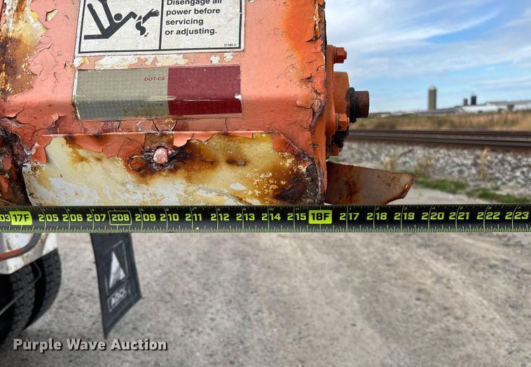 image for item EV3243 1989 International F-2654 fertilizer delivery truck