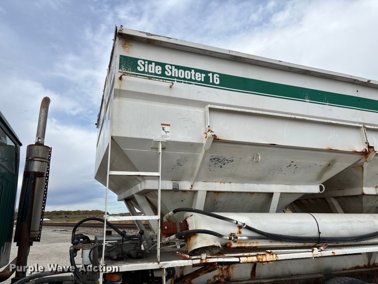 image for item EV3243 1989 International F-2654 fertilizer delivery truck