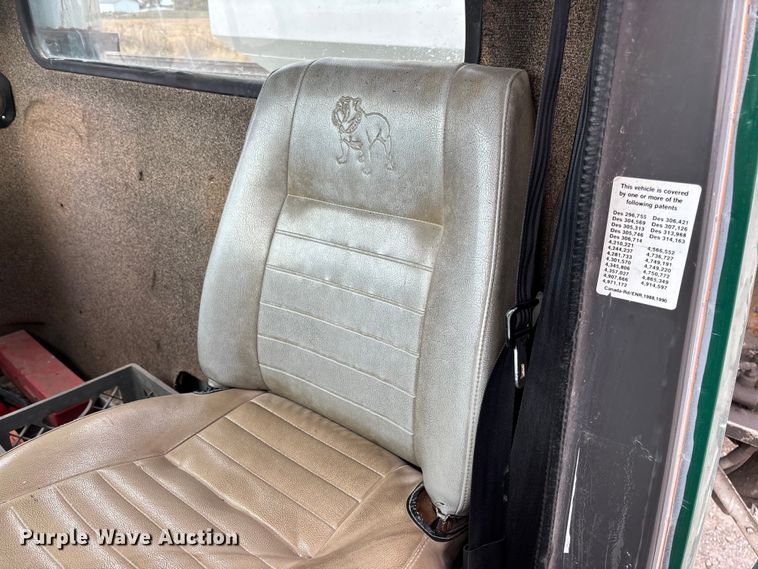 image for item EV3243 1989 International F-2654 fertilizer delivery truck