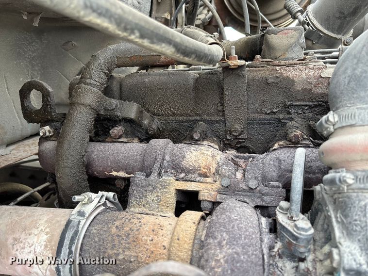 image for item EV3243 1989 International F-2654 fertilizer delivery truck