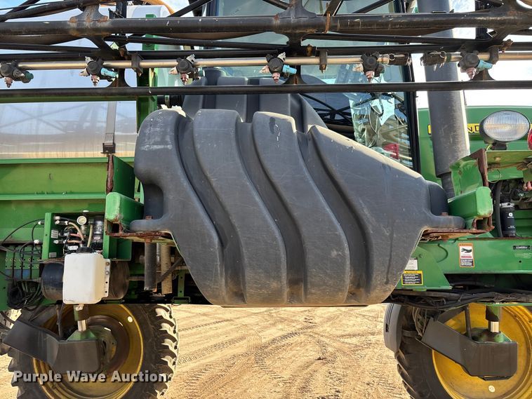 image for item EV3244 2012 John Deere 4830 sprayer