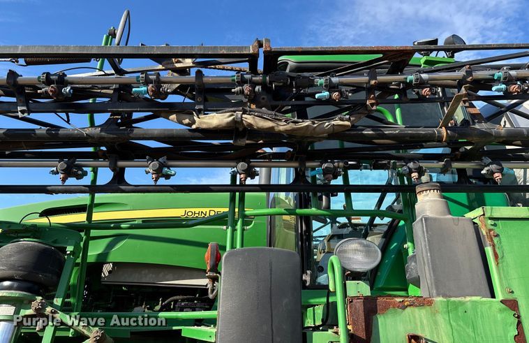 image for item EV3244 2012 John Deere 4830 sprayer