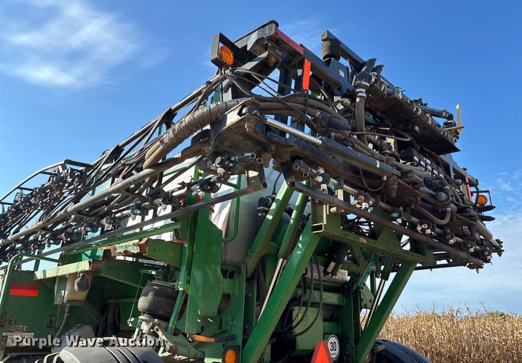 image for item EV3244 2012 John Deere 4830 sprayer