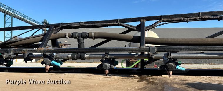 image for item EV3244 2012 John Deere 4830 sprayer