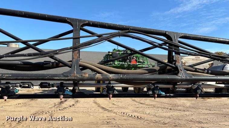 image for item EV3244 2012 John Deere 4830 sprayer