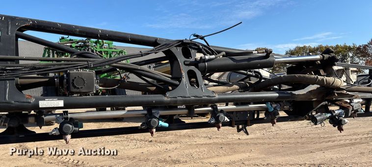 image for item EV3244 2012 John Deere 4830 sprayer