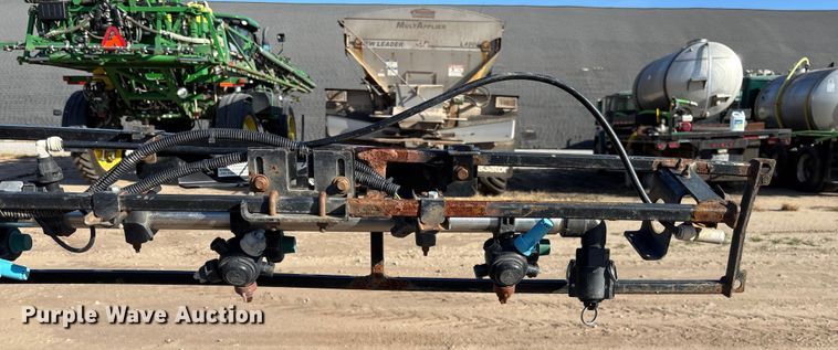 image for item EV3244 2012 John Deere 4830 sprayer