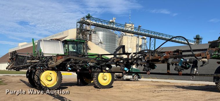 image for item EV3244 2012 John Deere 4830 sprayer