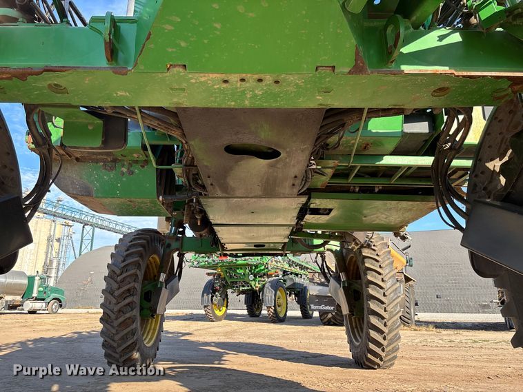 image for item EV3244 2012 John Deere 4830 sprayer