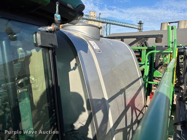 image for item EV3244 2012 John Deere 4830 sprayer