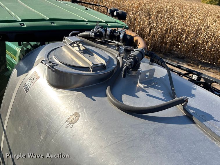 image for item EV3244 2012 John Deere 4830 sprayer