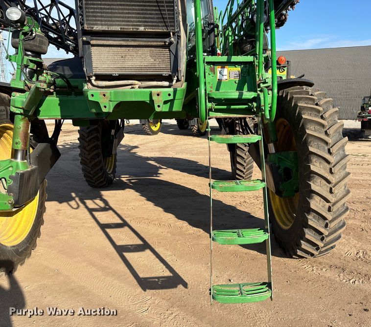 image for item EV3244 2012 John Deere 4830 sprayer