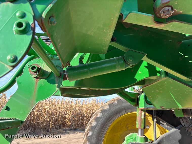 image for item EV3244 2012 John Deere 4830 sprayer