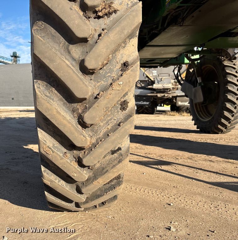 image for item EV3244 2012 John Deere 4830 sprayer