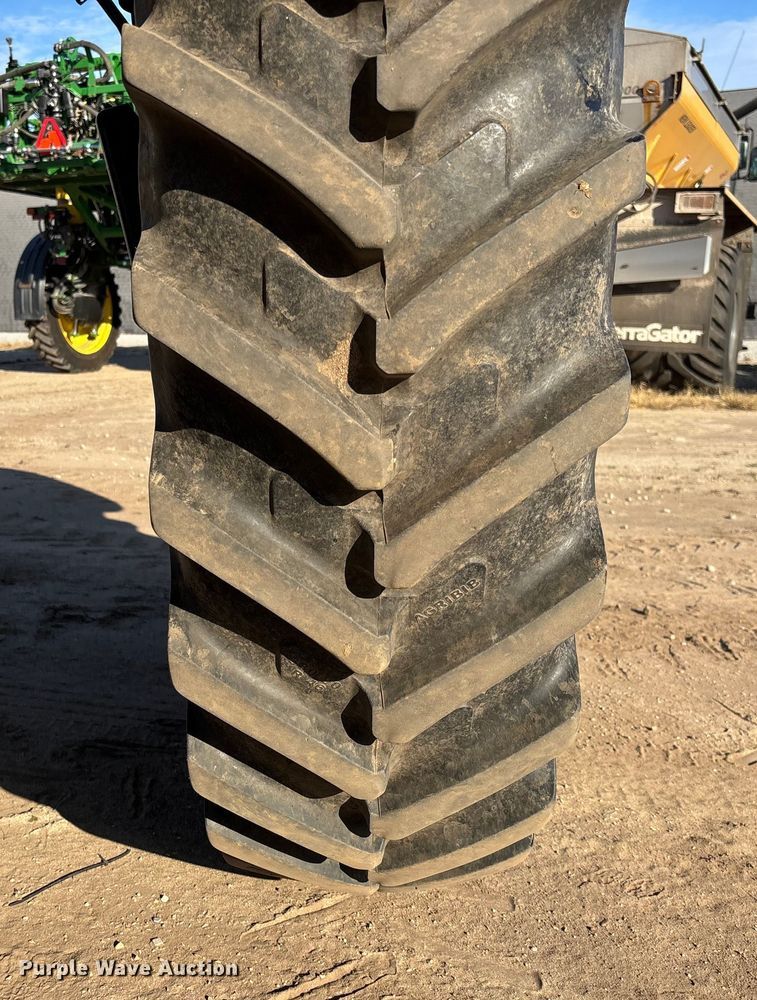 image for item EV3244 2012 John Deere 4830 sprayer