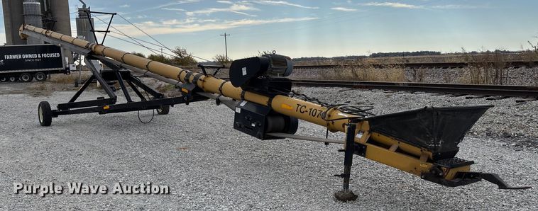 image for item EV3245 Convey-All TC-1070 conveyor