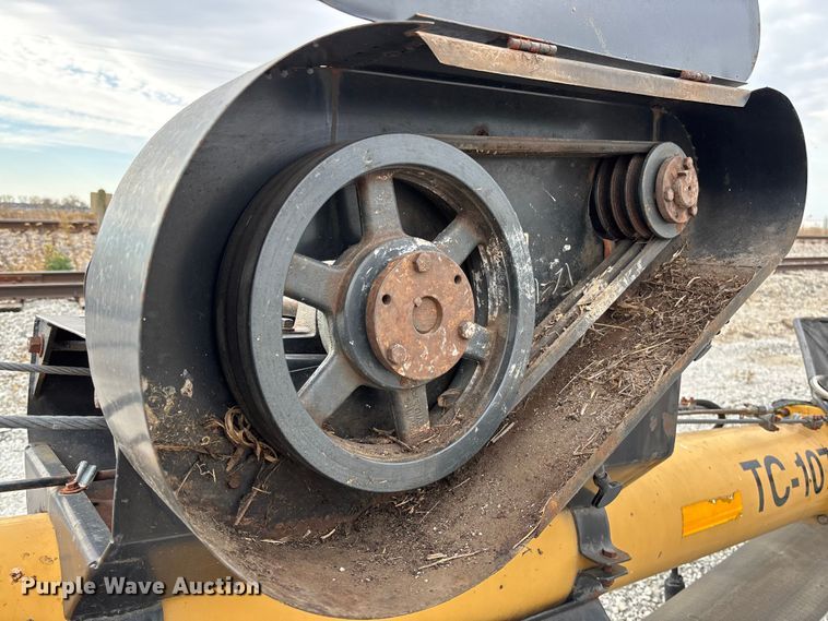 image for item EV3245 Convey-All TC-1070 conveyor