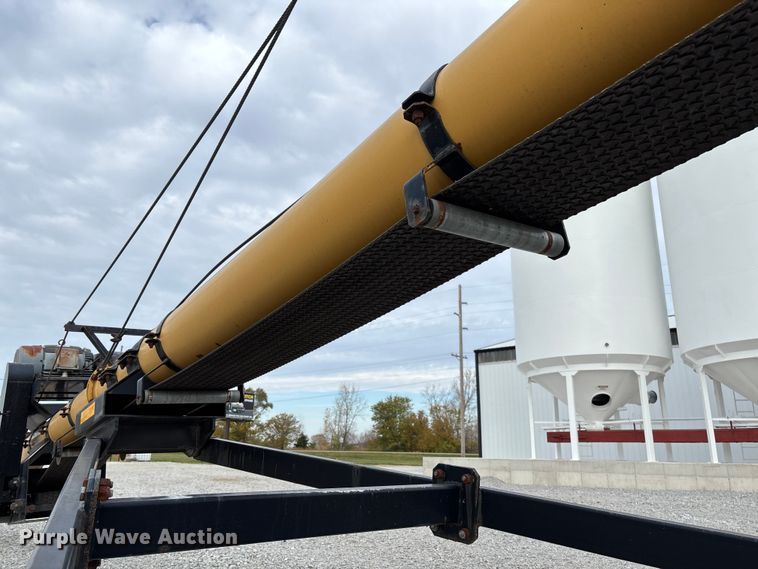 image for item EV3245 Convey-All TC-1070 conveyor