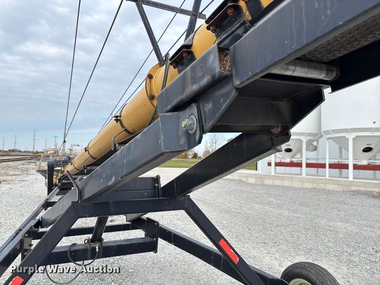 image for item EV3245 Convey-All TC-1070 conveyor