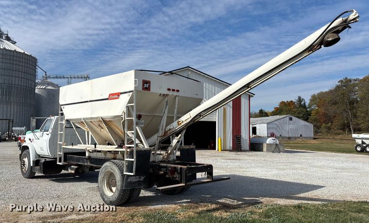 image for item EV3248 1988 GMC C7 fertilizer delivery truck