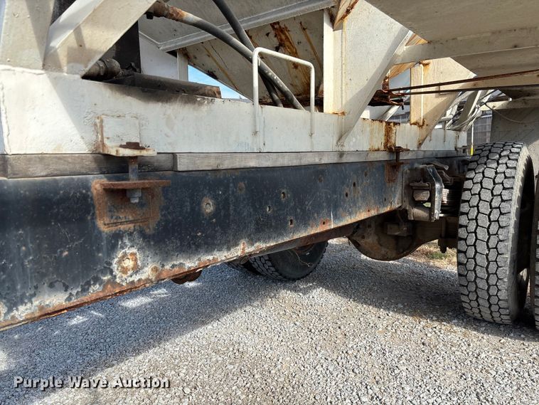 image for item EV3248 1988 GMC C7 fertilizer delivery truck