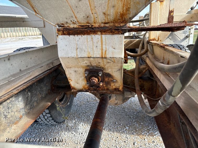 image for item EV3248 1988 GMC C7 fertilizer delivery truck