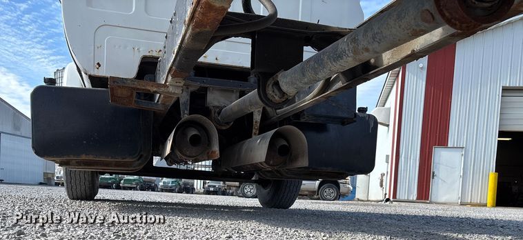 image for item EV3248 1988 GMC C7 fertilizer delivery truck