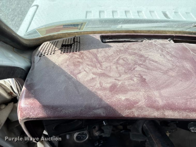 image for item EV3248 1988 GMC C7 fertilizer delivery truck