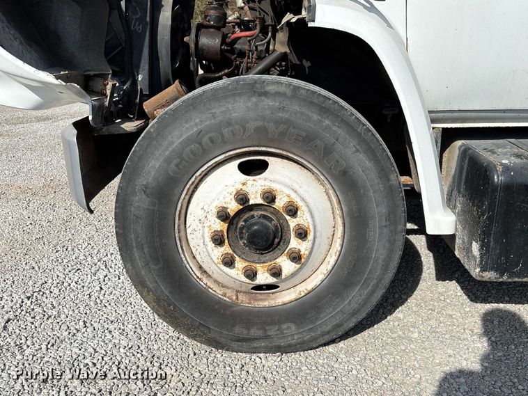 image for item EV3248 1988 GMC C7 fertilizer delivery truck